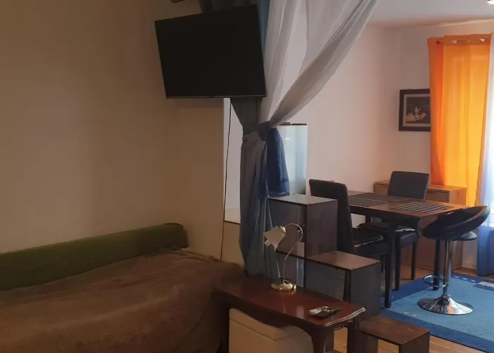 Cozy Leopoldstrasse -3,5 With Sauna And Garden Apartment Munich