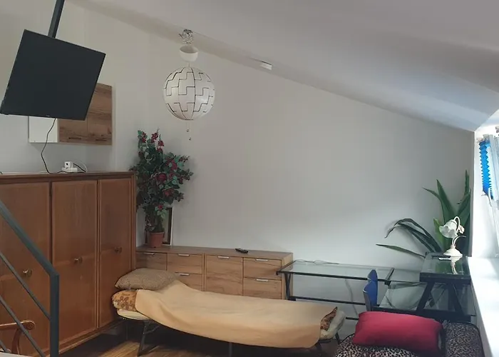 아파트 Cozy Leopoldstrasse -3,5 With Sauna And Garden 뮌헨