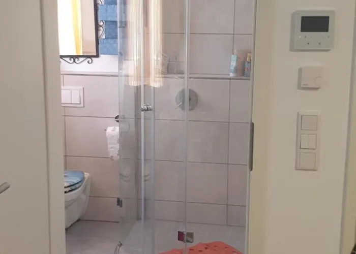 Cozy Leopoldstrasse -3,5 With Sauna And Garden Apartment *