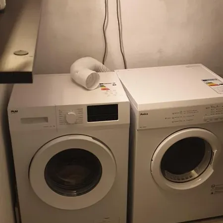 アパート Cozy Leopoldstrasse -3,5 With Sauna And Garden *